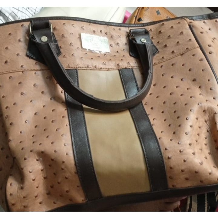 Preloved Capacci bag kulbur masih like New