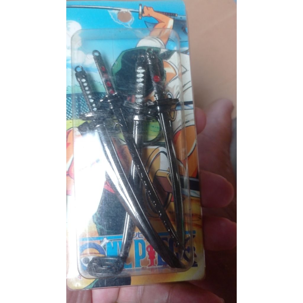 Gantungan Kunci Pedang Zoro One Piece