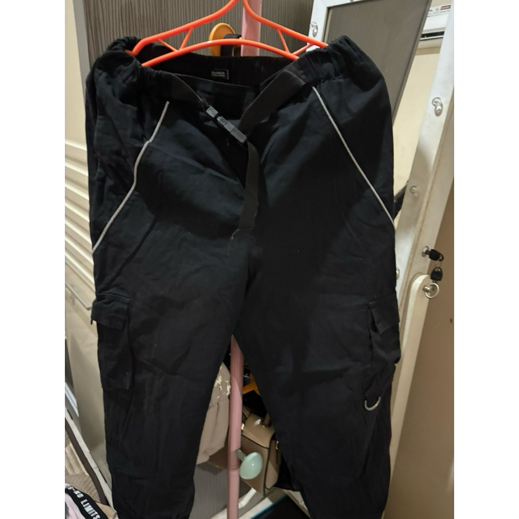 kemeja celana dan kaos cantik bangett ( merk colorbox kecuali kemeja hitam)