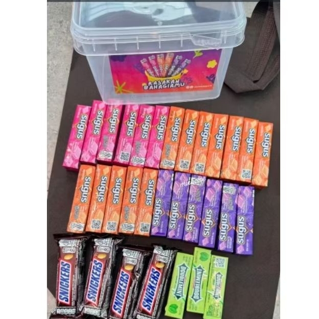 

Paket murah viral PRJ permen sugus 27+snickers 4