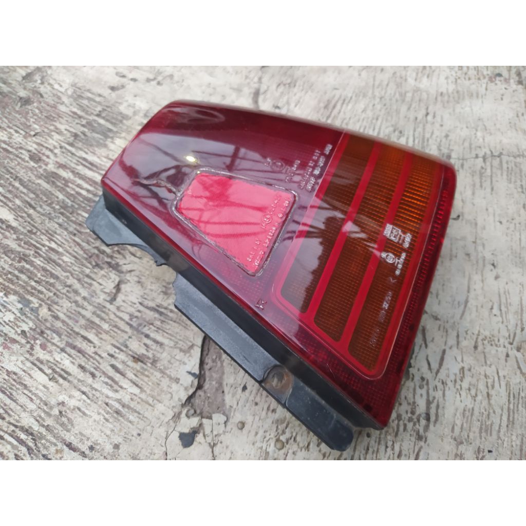 stoplamp kanan ori Suzuki esteem