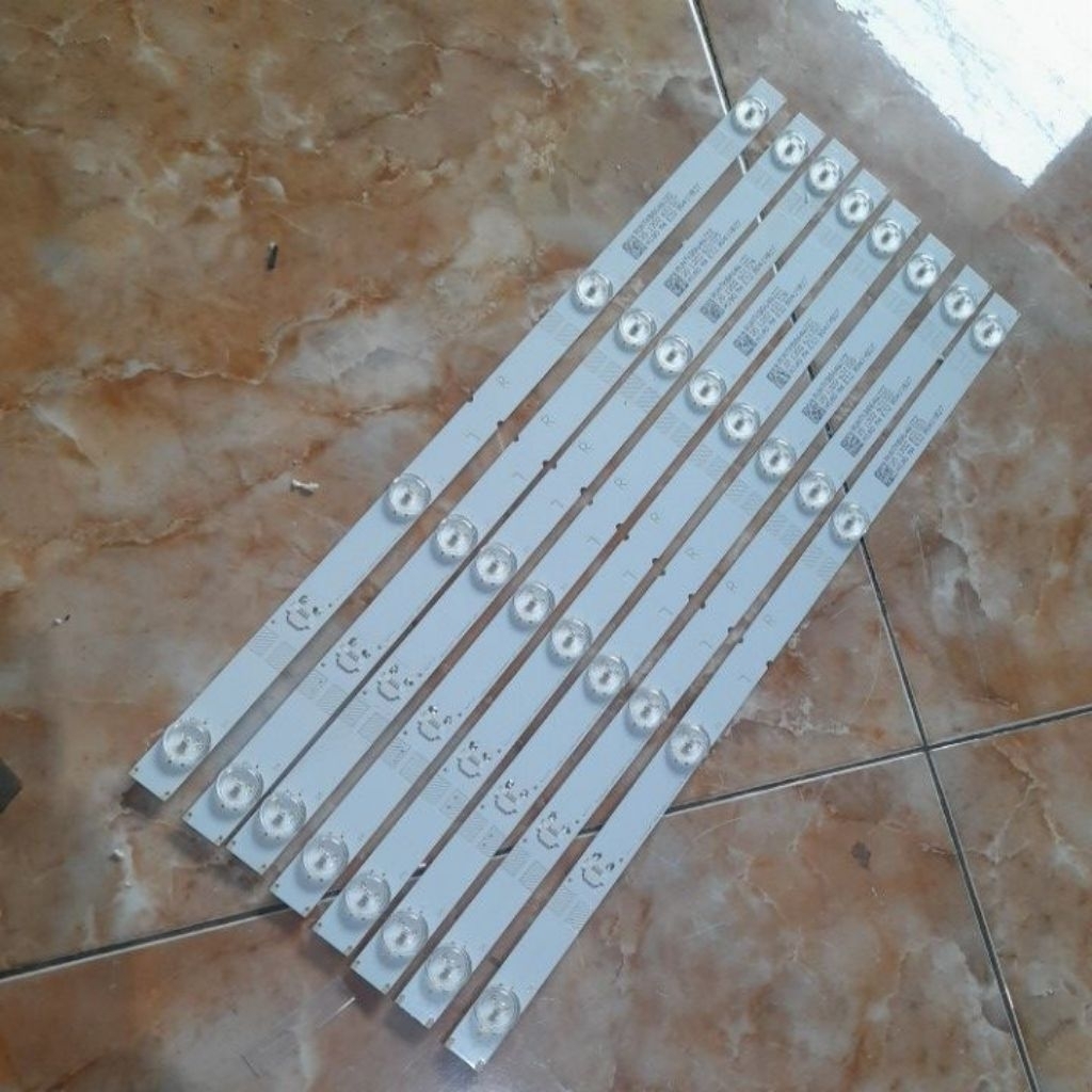 Lampu backlight tv led sharp 50 inch 2TC50AD1I