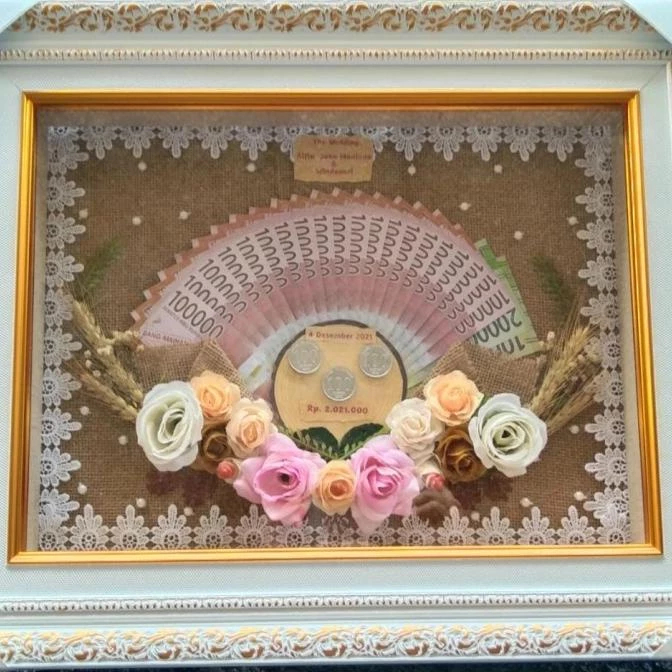 Mahar Pernikahan Rustic Design Uang Kipas Bingkai Ukuran 30x40