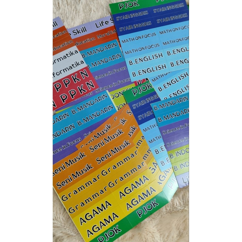 

STIKER NAMA POLOS COCOK UNTUK ANAK SMP/SMA