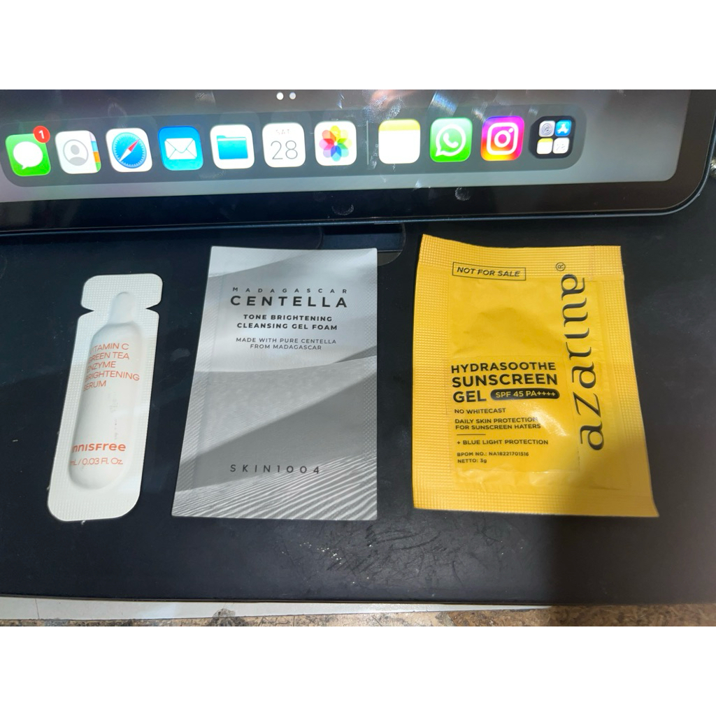 Skincare Sachet (InnisFree, Skin1004, Azarine)