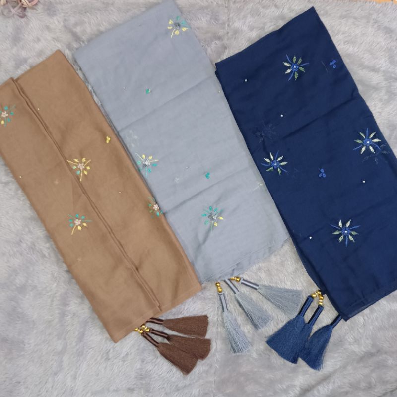 (isi 5 pcs)HIJAB SEGIEMPAT PARIS SULAM TASEL SULTAN TASSEL BESAR
