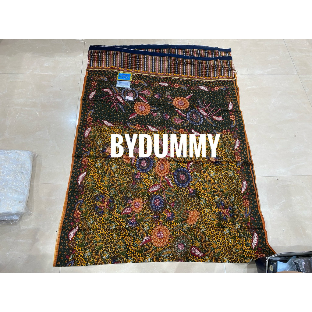 Gendongan bayi jarik cukin batik pekalongan motif bunga hitam kecolatan merk adiba