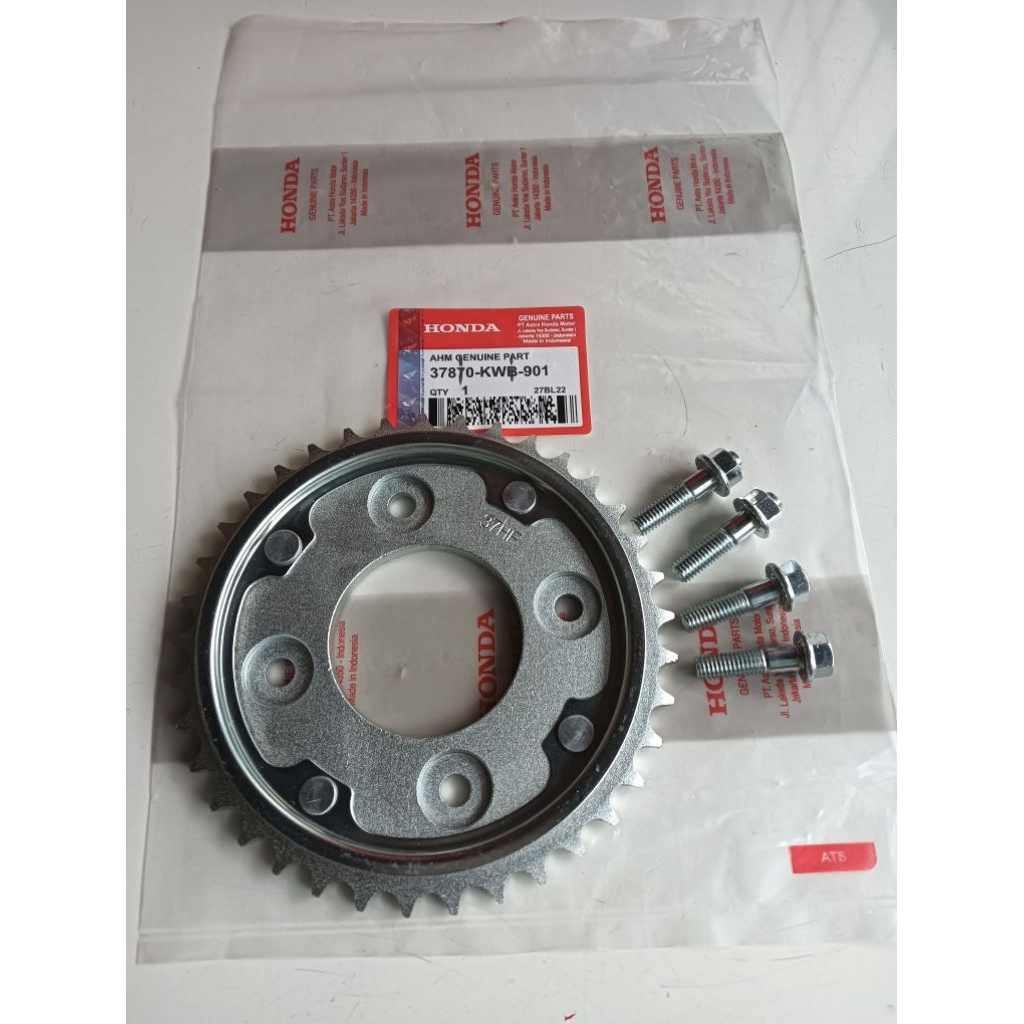 GEAR BELAKANG 428 + BAUT GEAR BELAKANG HONDA SUPRA X 125 HELM IN HONDA BLADE REVO