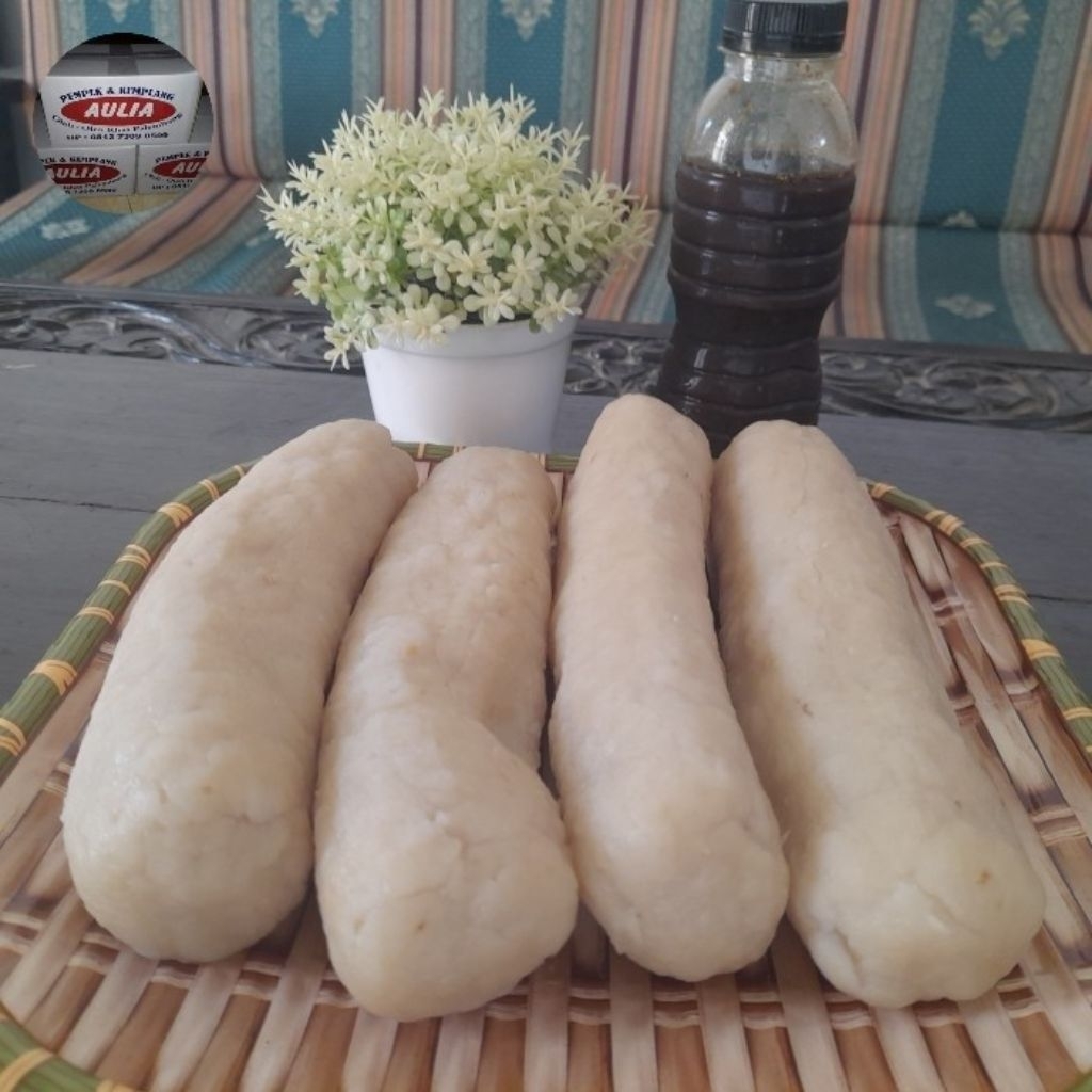 

Pempek Palembang Asli Ikan Aulia Pempek Lenjer besar satuan 200 gr