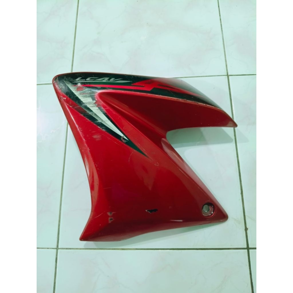 Cover sayap tangki airscoop Yamaha Vixion lama Vixion old sebelah kiri original 2nd lepasan motor