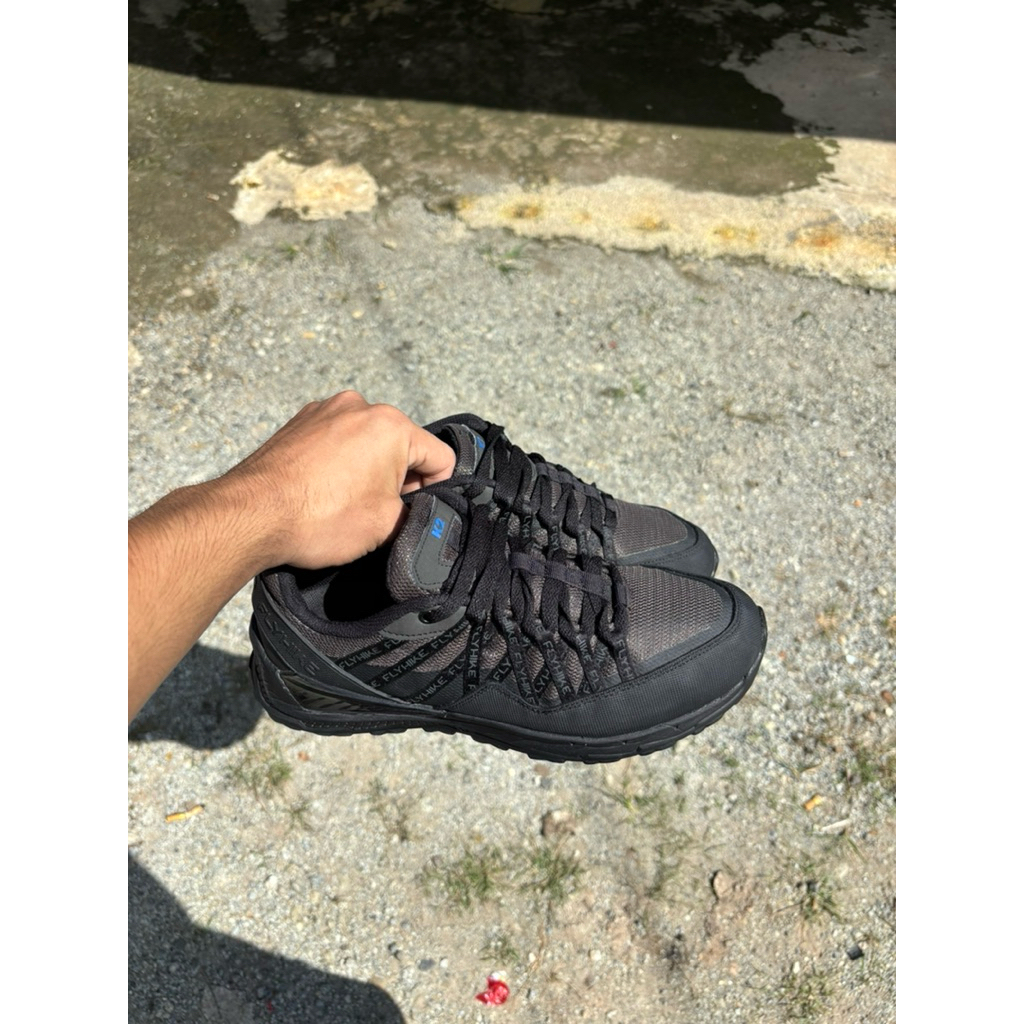 sepatu K2 flyhike hitam manis