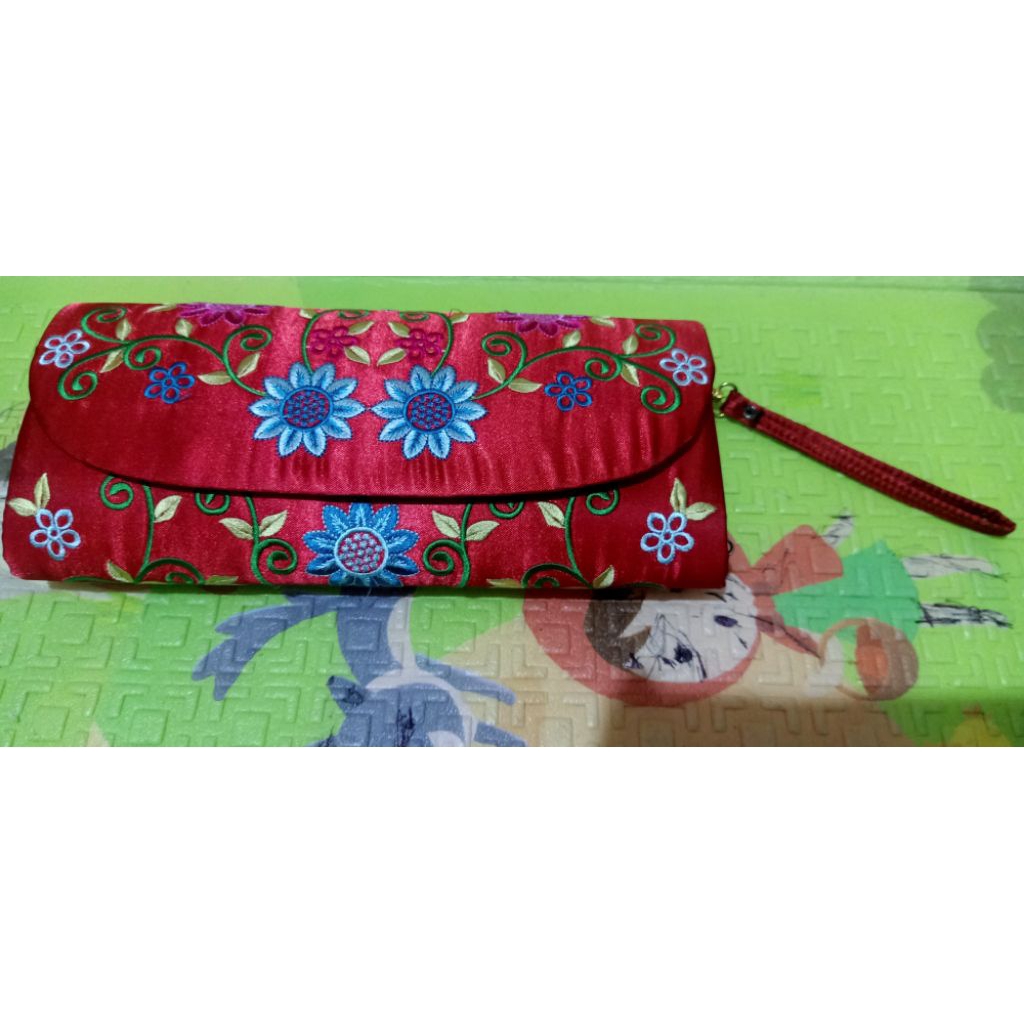 Tas Tangan buat Pesta