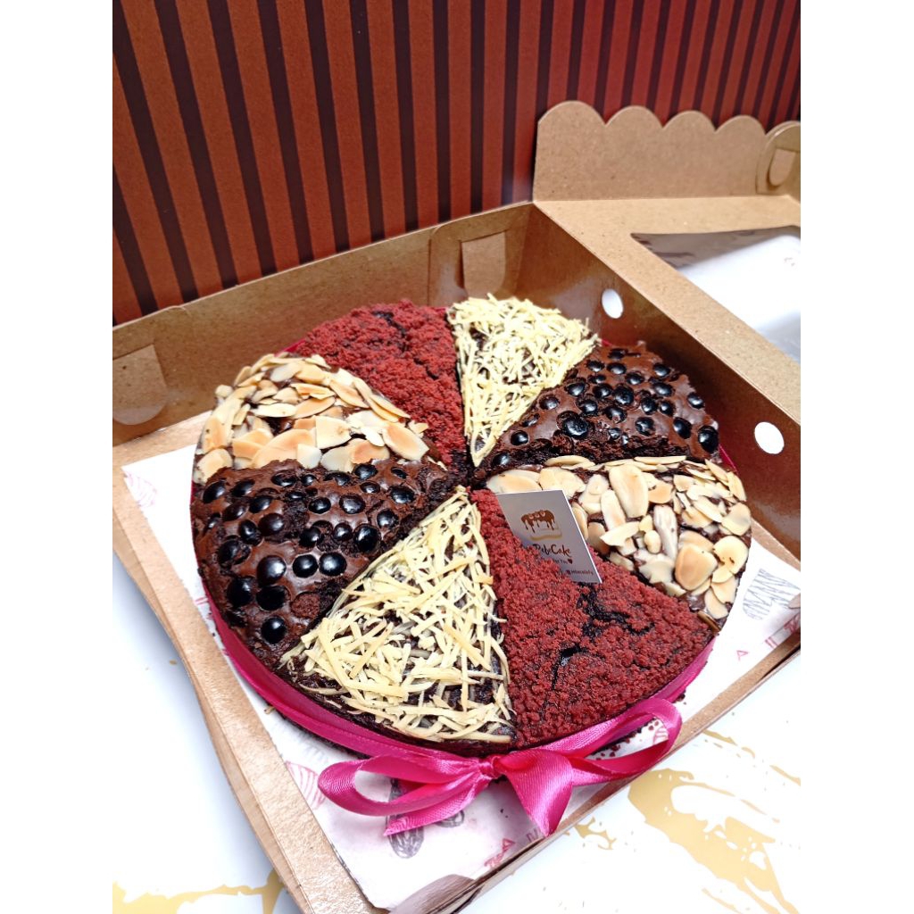 

Pebecake / Brownies Panggang Custom Bulat Diameter 20 cm / kue ulang tahun / brownies