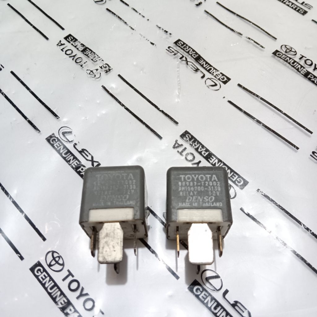 Relay lampu avanza innova 4 pin 12V original toyota