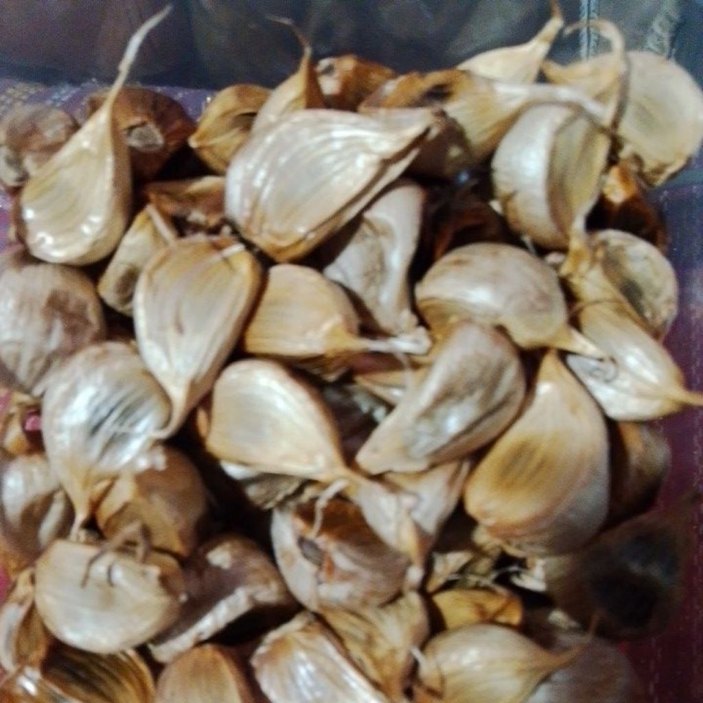 

Black Garlic Kating