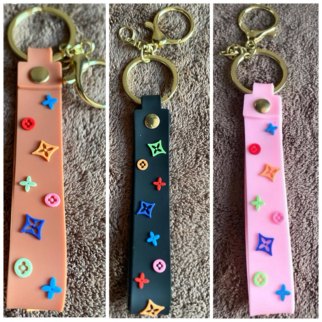 gantungan kunci lv, gantungan kunci pink