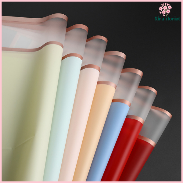 

PACK 20 Kertas Buket Double Line Frame Gold Cellophane Flower Wrapping KB6132