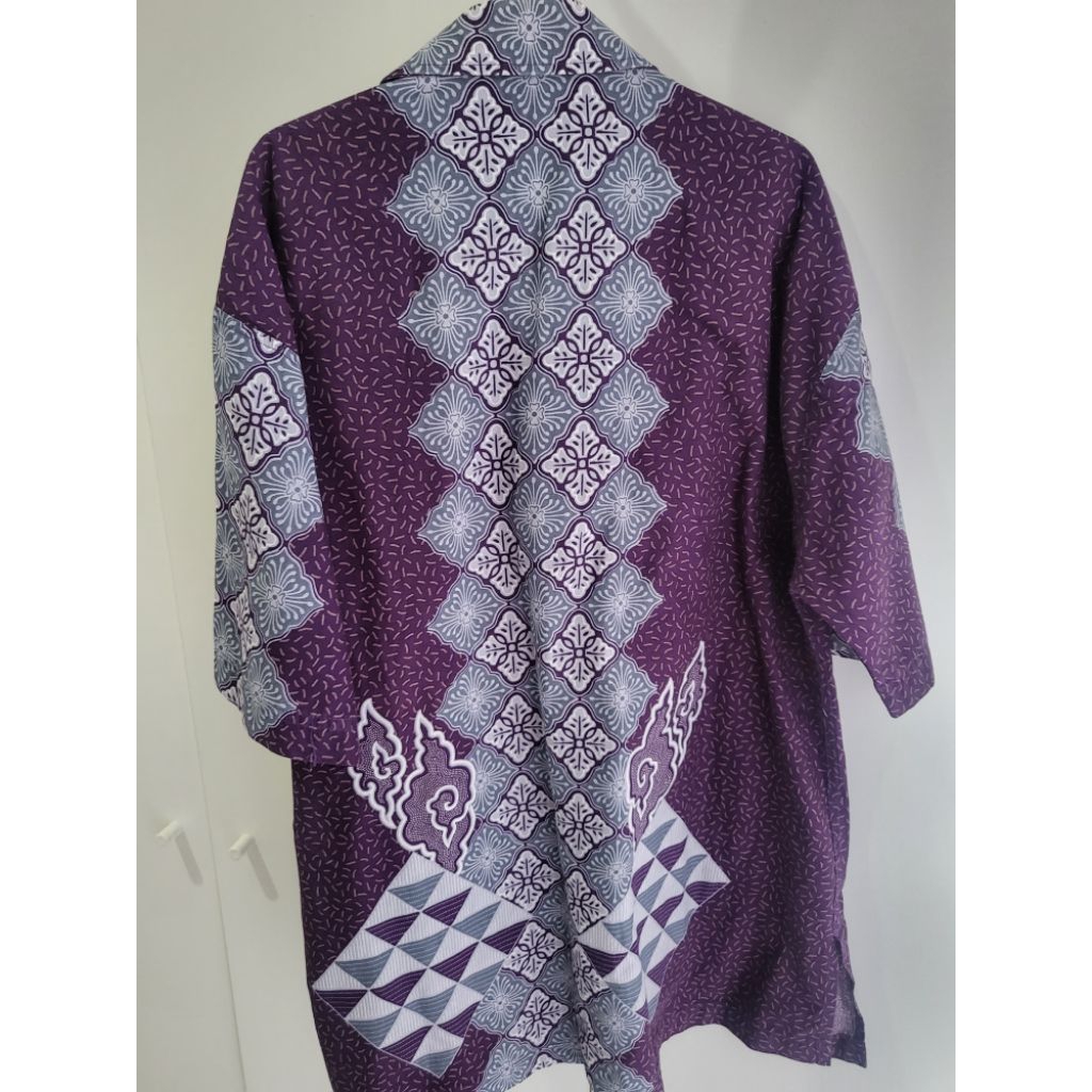 Batik Krisna Wahyu Ungu
