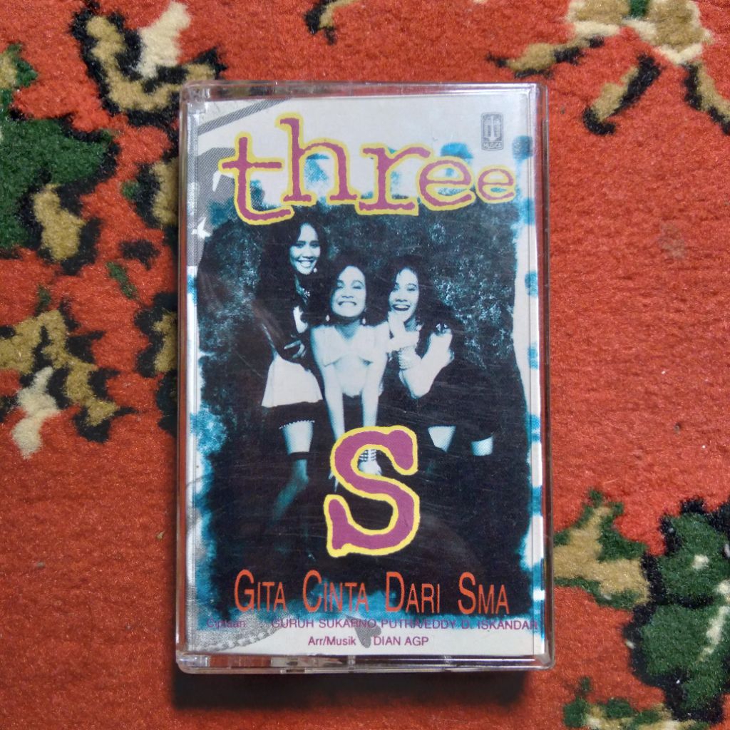 kaset pita three s gita cinta dari sma