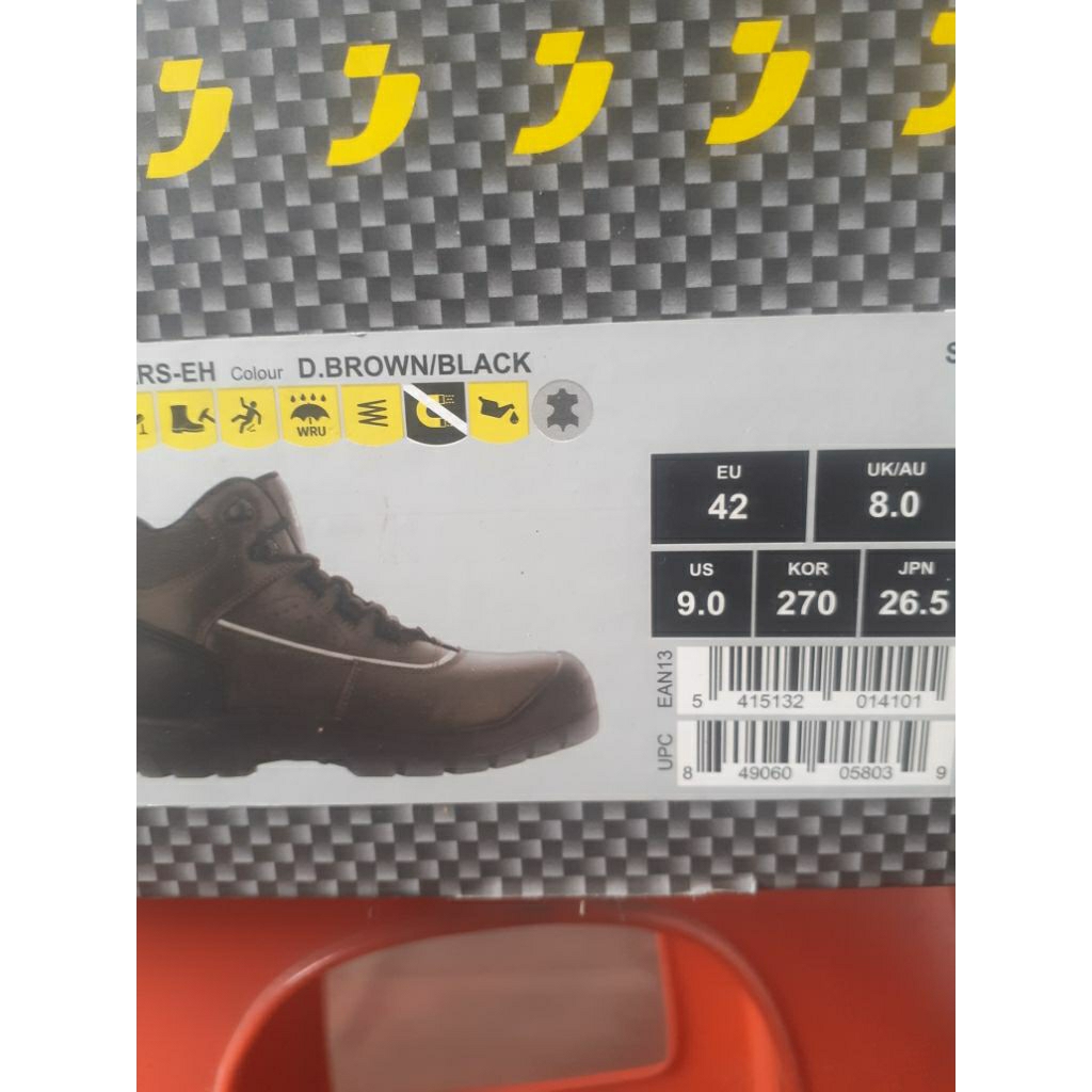 Sepatu Safety Jogger second