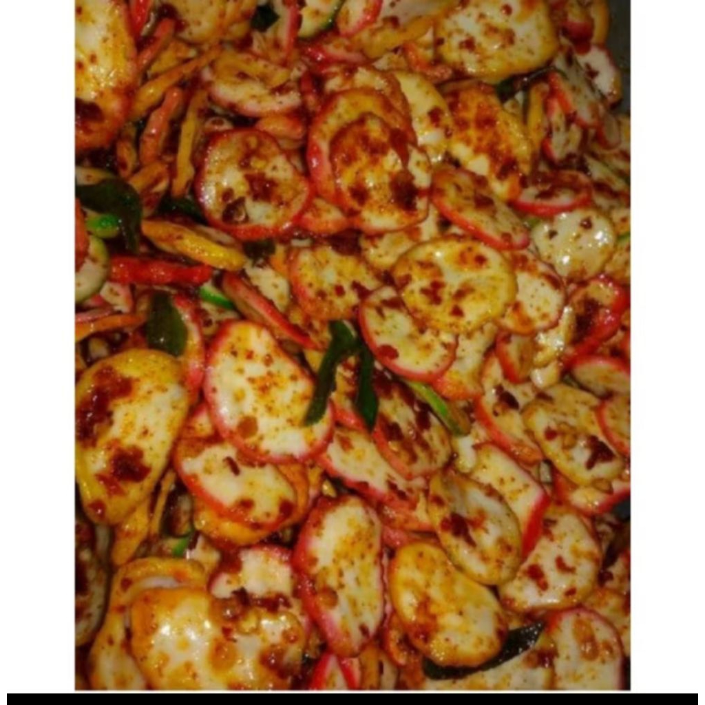 

kerupuk bawang pedas 500 gram/kerupuk kemplang pedas gurih bumbu melimpah