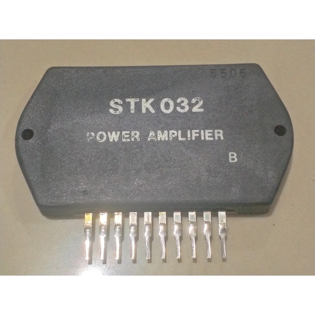 IC STK 032 POWER AMPLIFIER