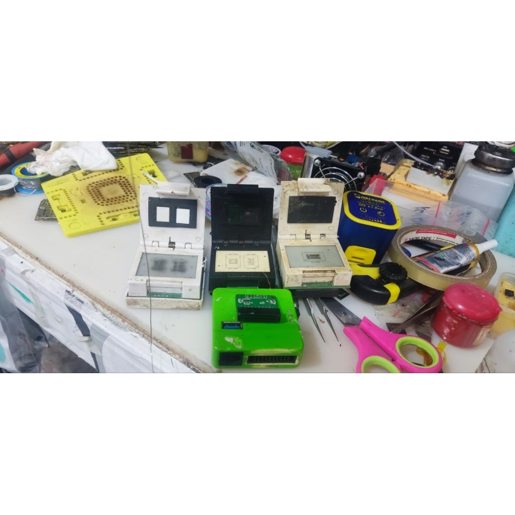 UFI BOX MINUS SMARTCARD SOCKET BGA KOMPLIT