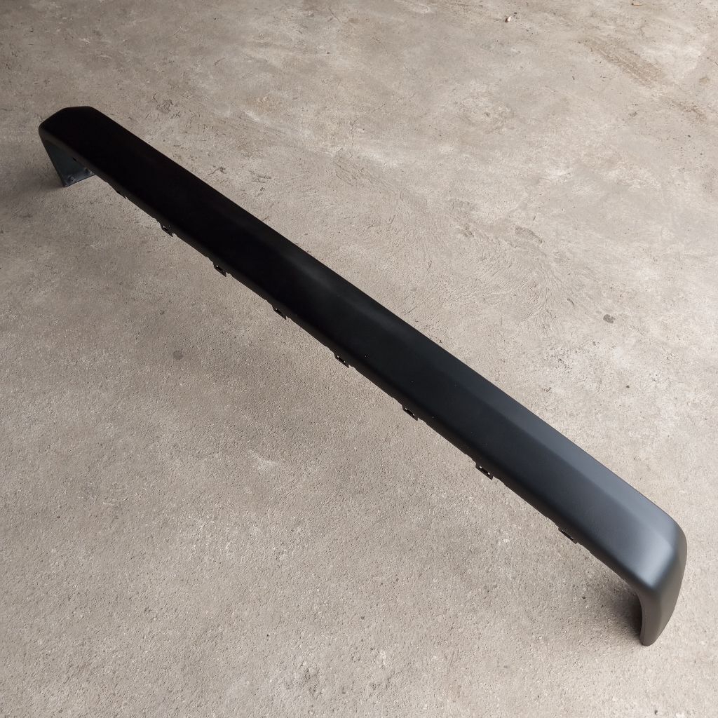 cover bumper belakang mercy W124 90 93