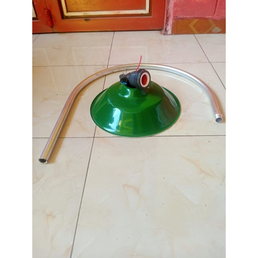 Lengkungan Tiang lampu jalan silver