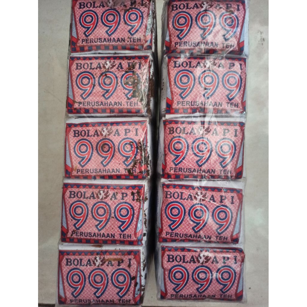 

Teh 999 Bola Api 42g (1 Slop Isi 10 Bungkus)