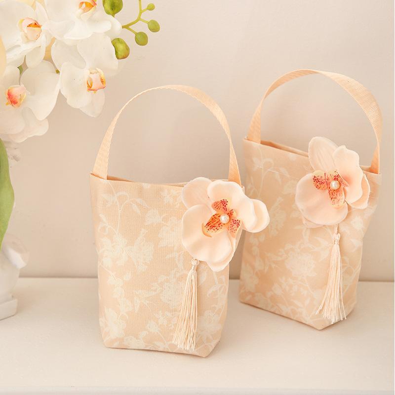 

Paper Bag Tas Jinjing Tas Canvas Souvenir Sangjit Pouch Bag Imnlek Natal Lebaran Tas Hadiah Hampers