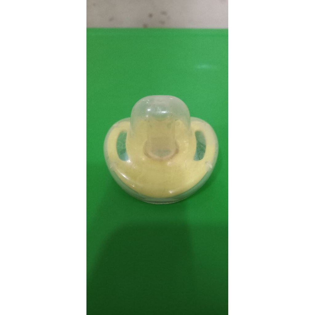 PRELOVED Botol Susu Pigeon Standard Neck 240ml / PRELOVED Empeng Pigeon size M (6 M+ up)