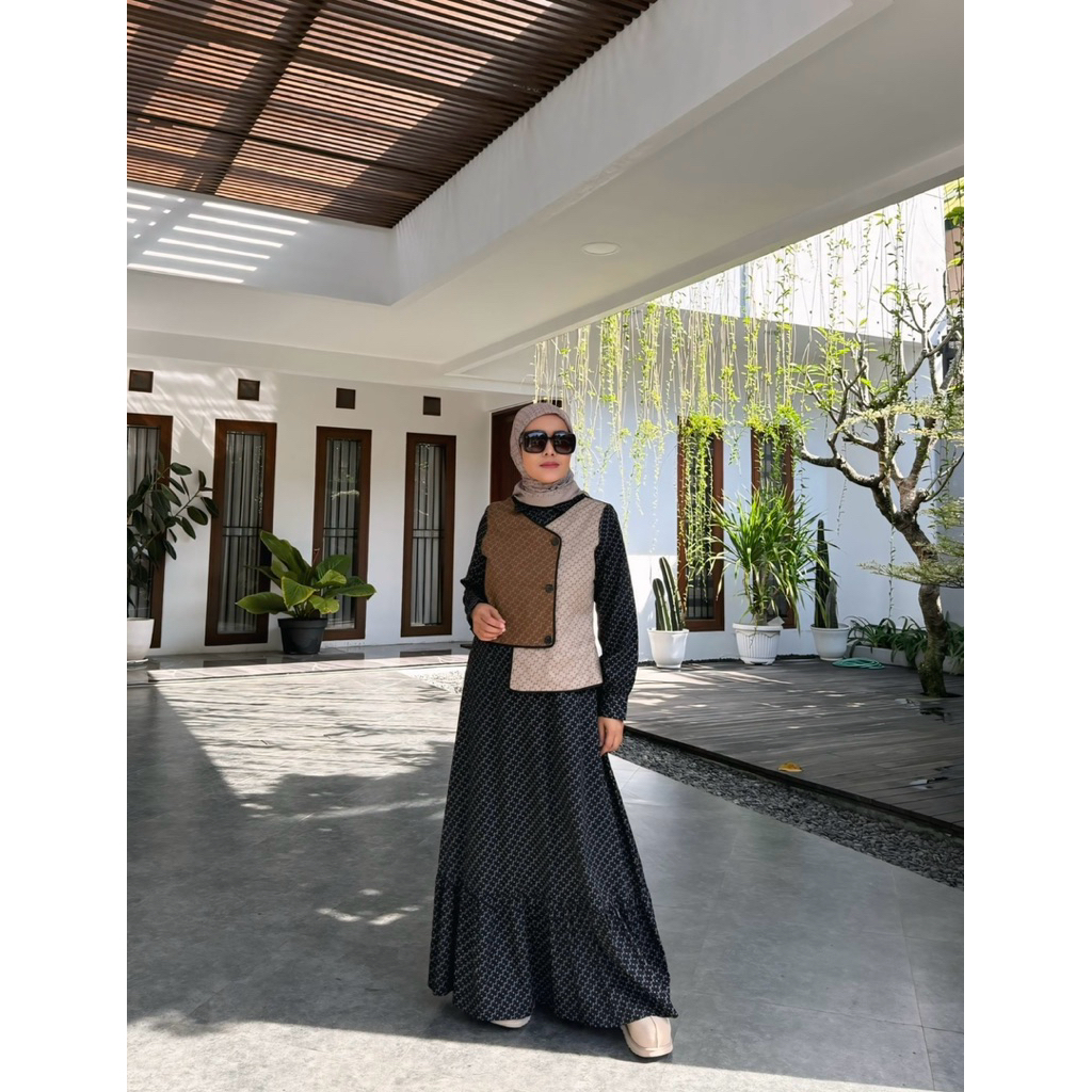 Britney dres korina dan Novalena midi dres korina original Karen Tunik by Korina Original limited