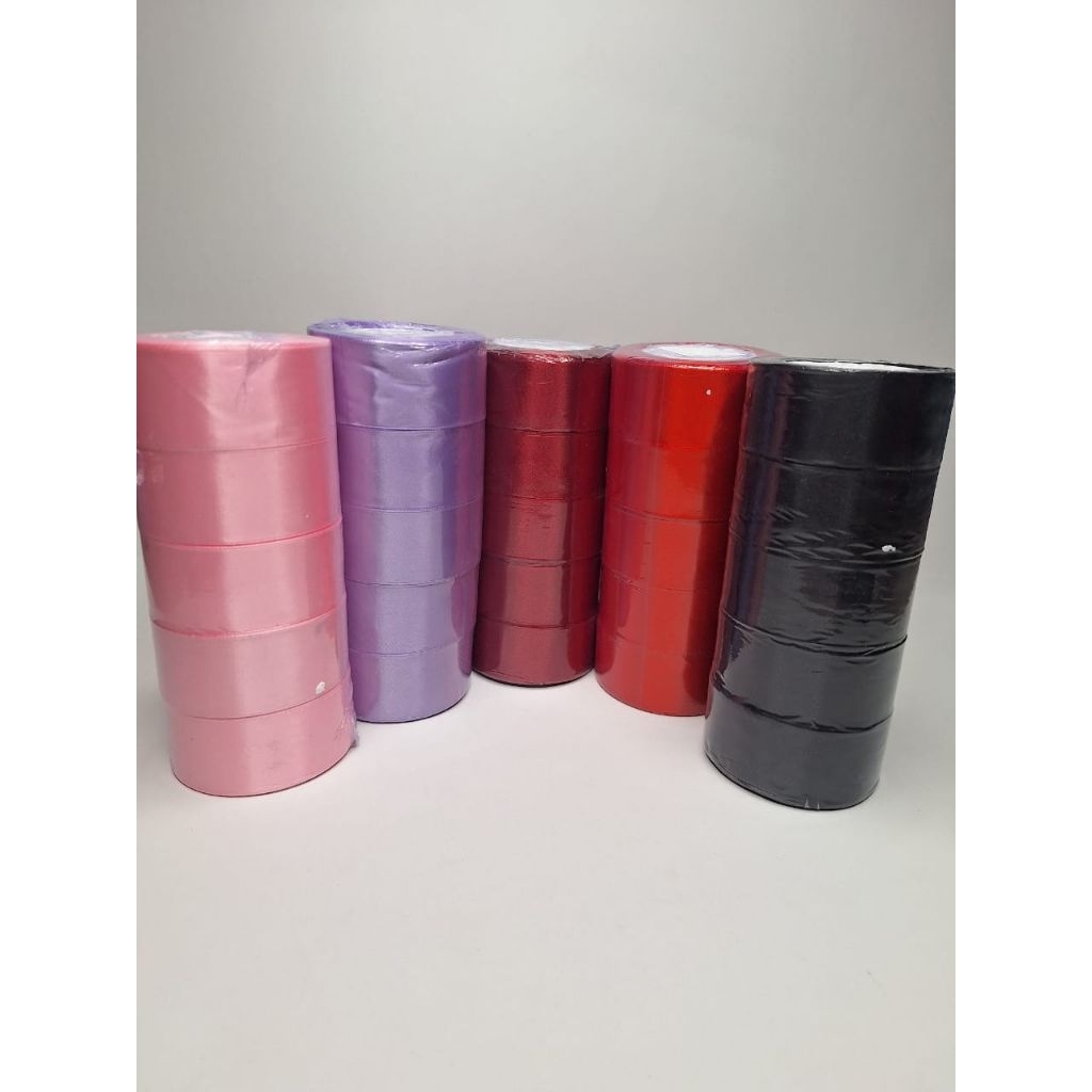 

Pita Satin premium 1,5inch 4cm/Pita Buket/Pita Polos (1 Roll)