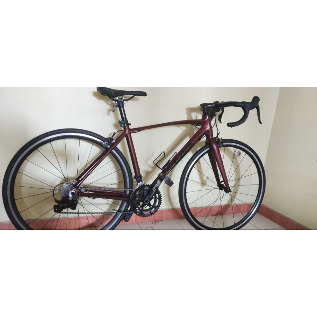 roadbike genio aerio r1