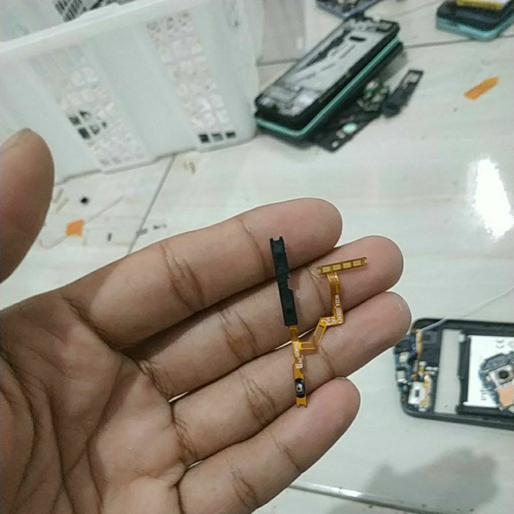 fleksibel power volume bekas Infinix smart 9