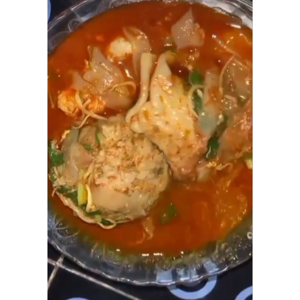 

seblak bakso beranak sedang tahu