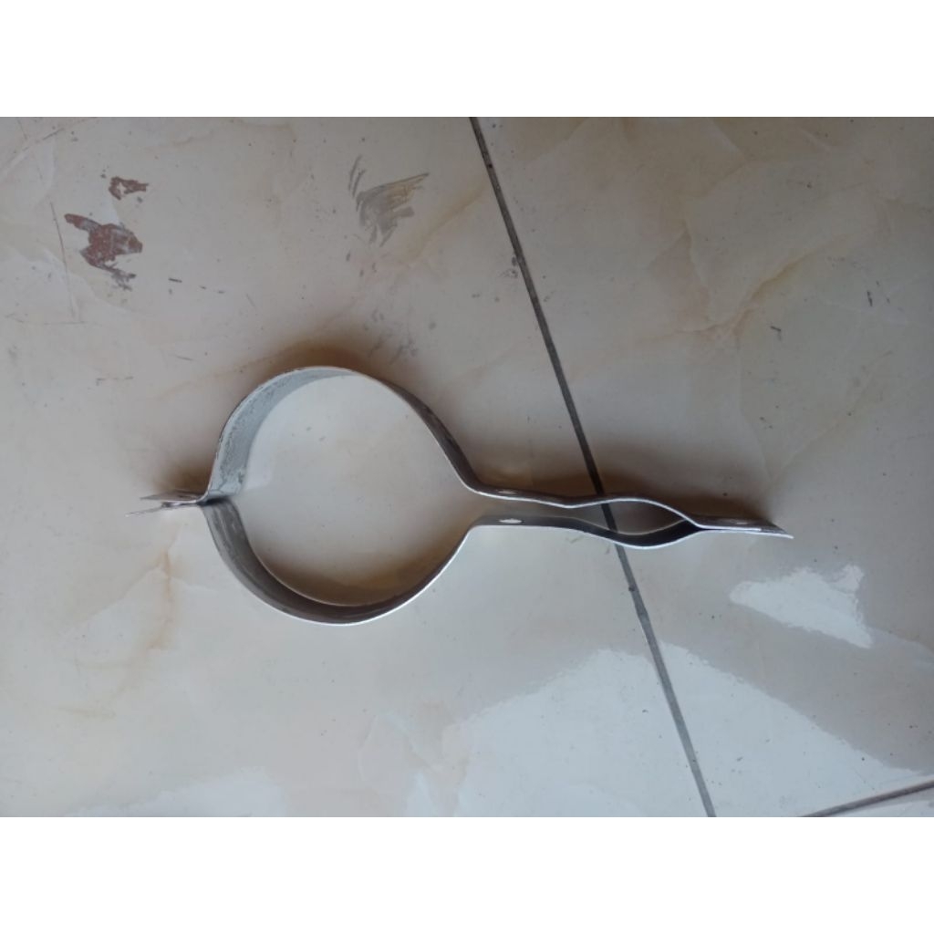 Klem Tiang Lampu Gantung