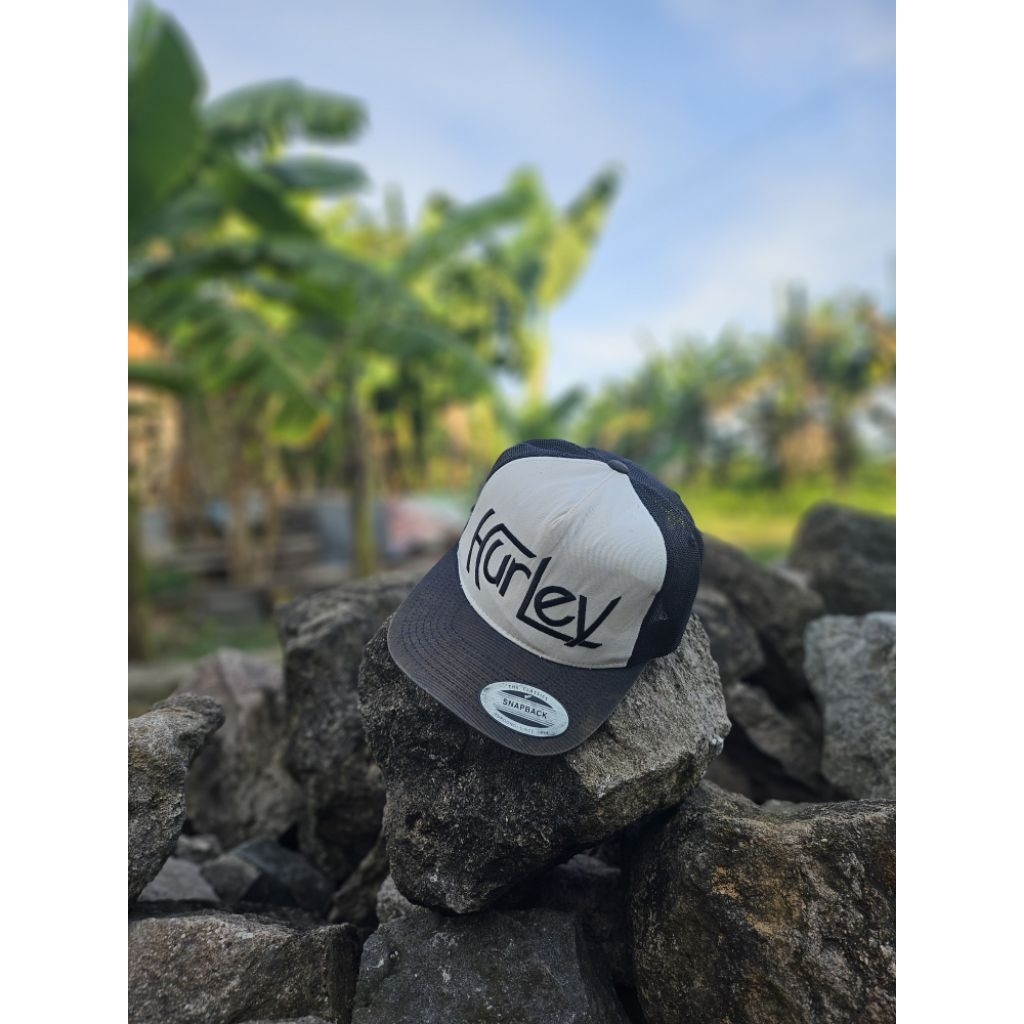 Hurley Trucker hat by Yupoong