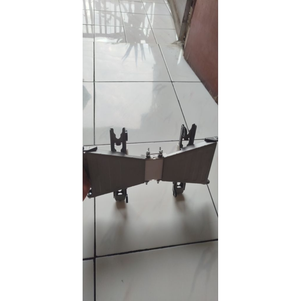 Wall Mounting Bracket LG ORI, Dudukan TV di Dinding, Bracket TV 32 - 47 Inch. ORIGINAL LG