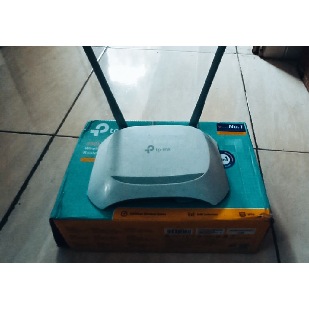 TPLink TL-WR840N + ADAPTOR (V6.2)