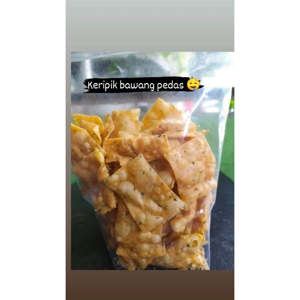 

Kue Bawang (Keripik Bawang)