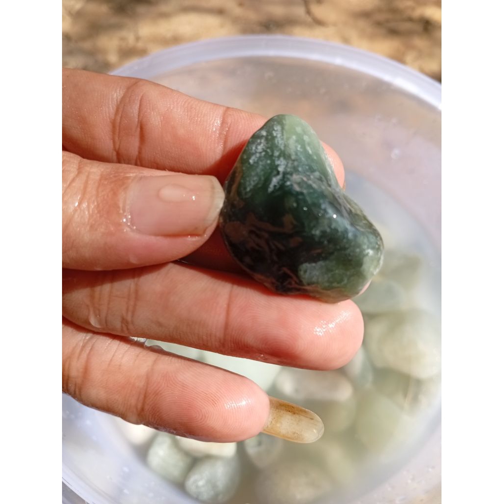 temuan alam terunik antik giok hijau raja