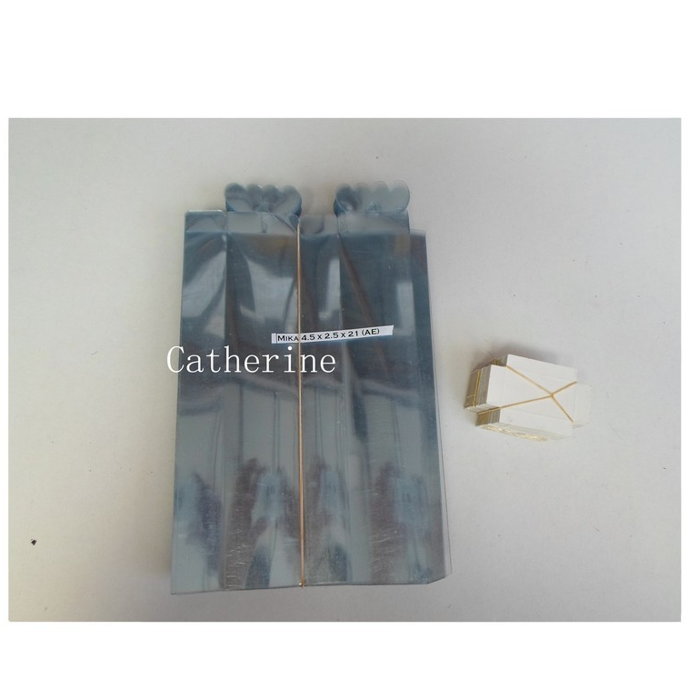 

Kotak Mika 4.5X2.5X21 Alas Emas ECO