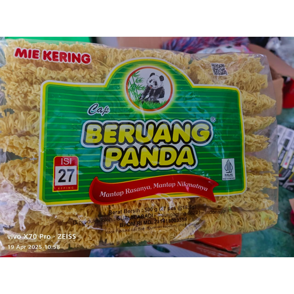 

Mi Cap Beruang Panda Hijau dan Merah isi 18 dan 27 Keping Mie Kering