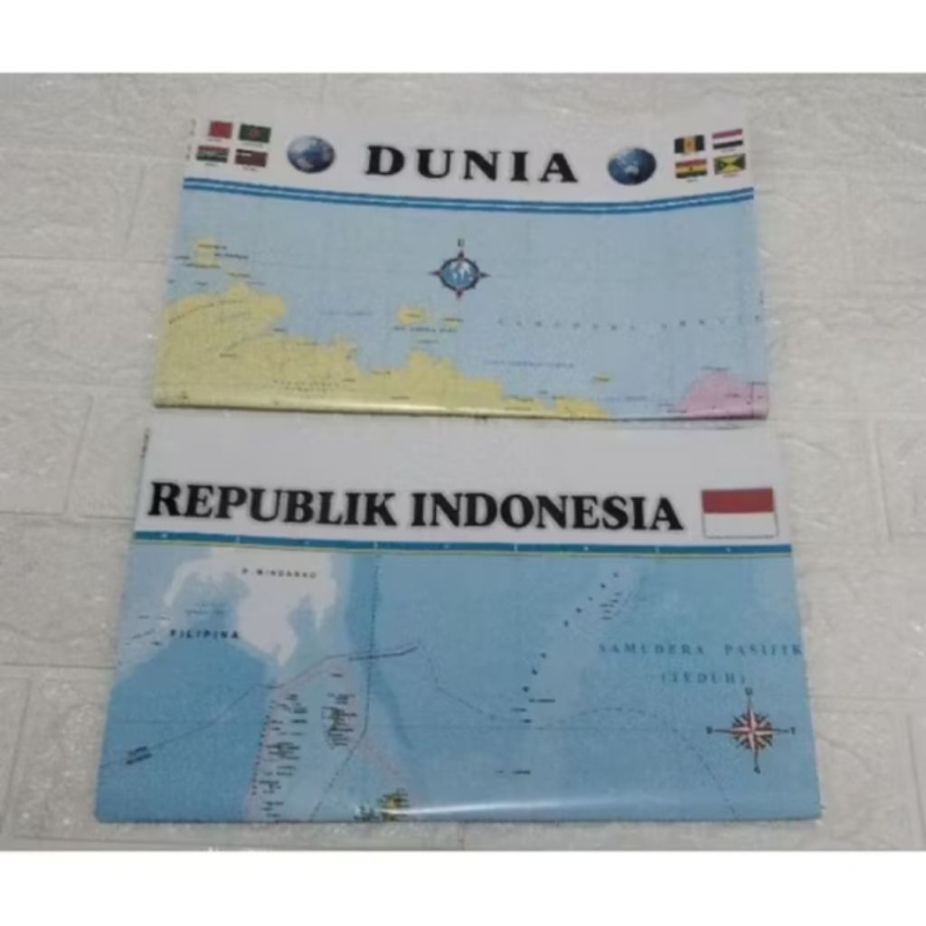 

Bundling Peta Dunia dan Peta Negara Kesatuan Republik Indonesia (NKRI) - Lipat Besar