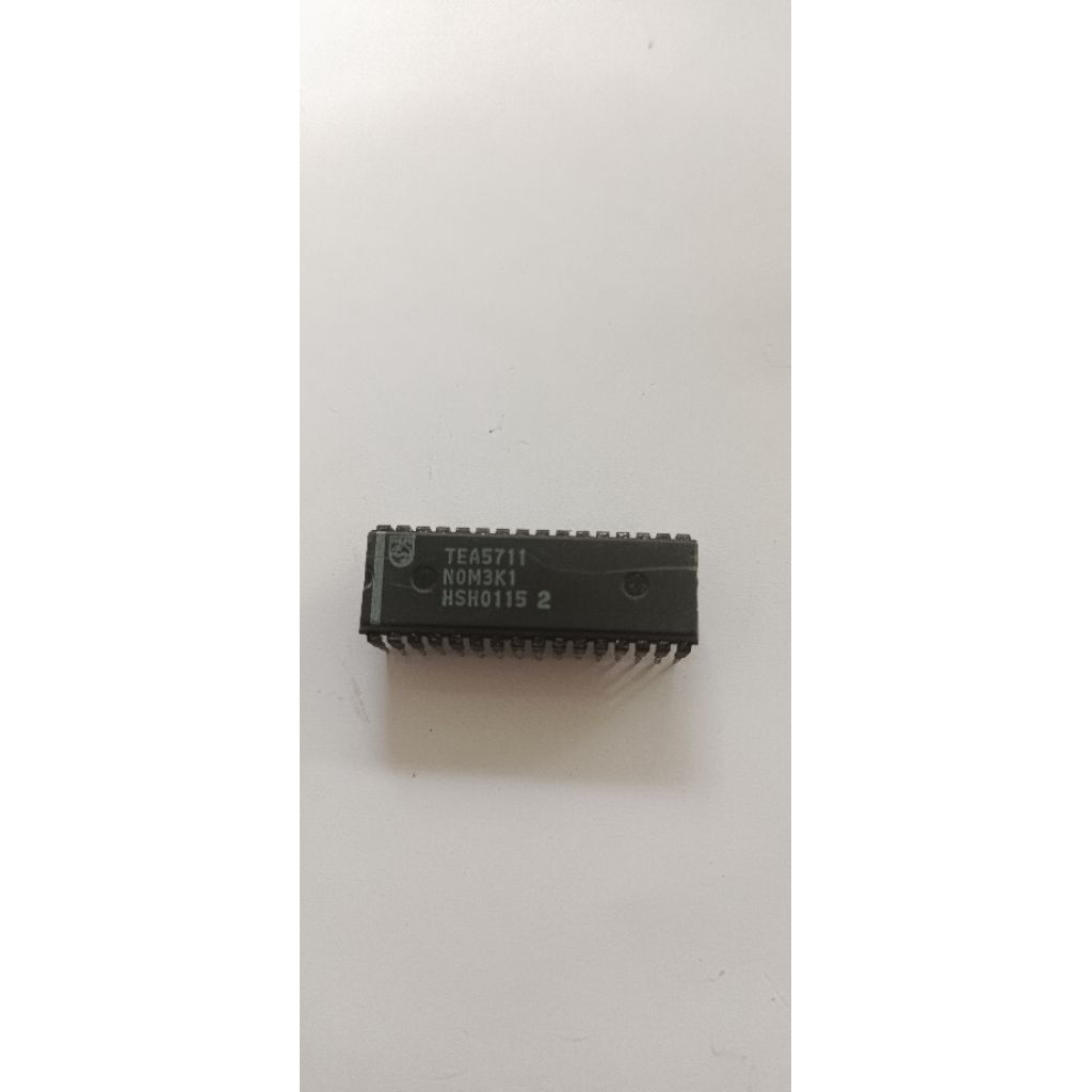 TEA 5711