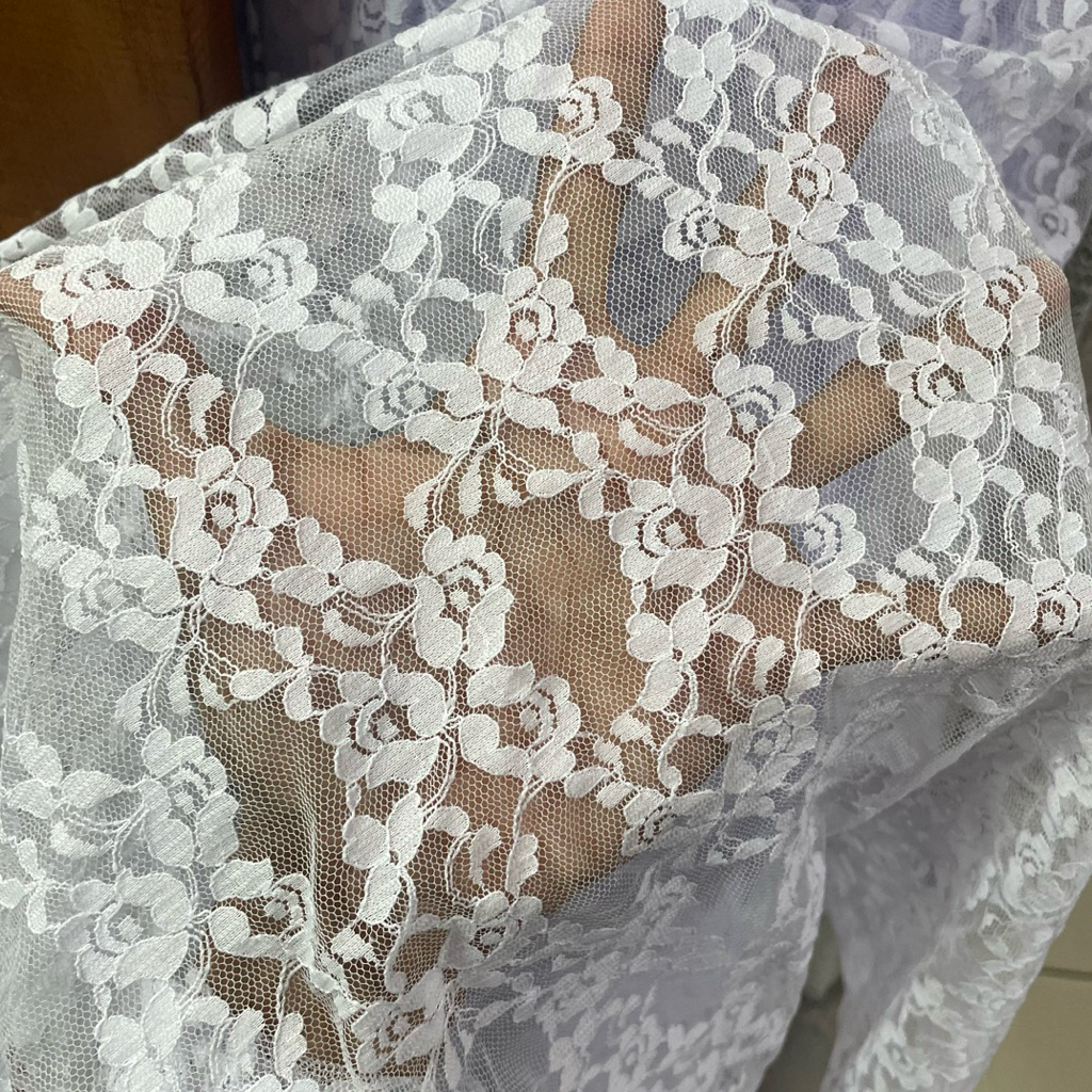 kain tille brokat - kain tille brokat motif bunga premium - kain brukat motif  warna putih dv