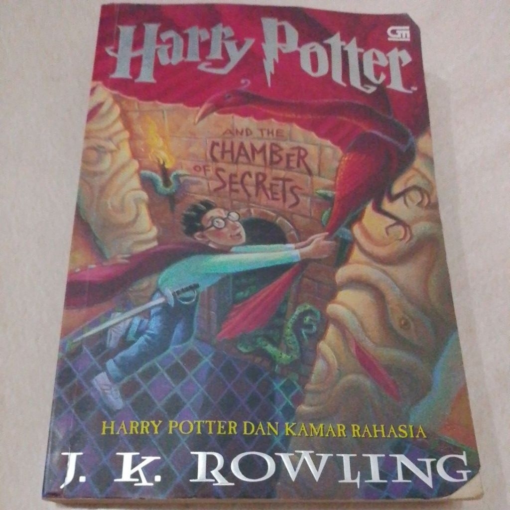 PRELOVED HARRY POTTER AND THE CHAMBER OF SECRET (INDONESIA)