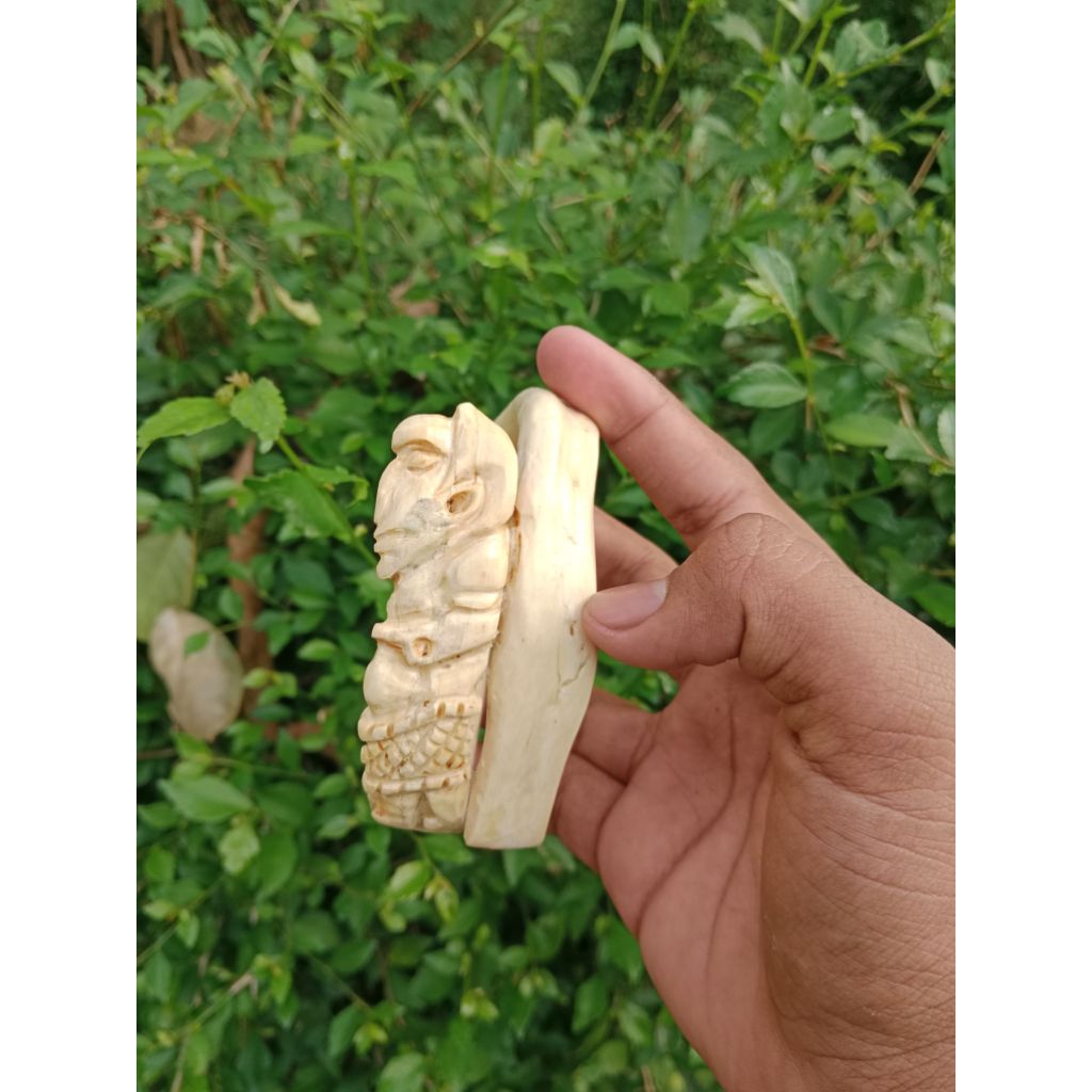 gelang akar bahar putih ukir semar